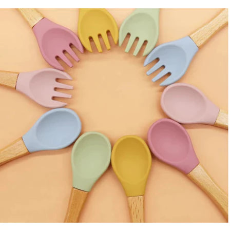 Kit colher e garfo silicone infantil | Ilha da Brincadeira